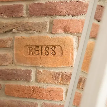 віп вулиця куліша 13 біля форуму недалеко малевичу