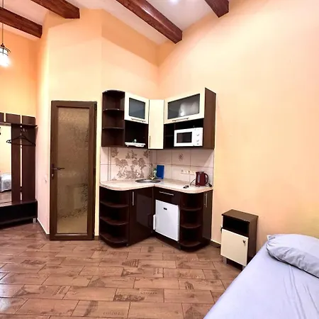 віп вулиця куліша 13 біля форуму недалеко малевичу Apartament Lwów