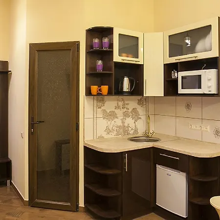 віп вулиця куліша 13 біля форуму недалеко малевичу Lviv