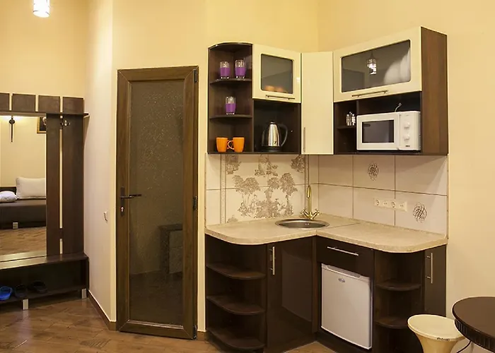 віп вулиця куліша 13 біля форуму недалеко малевичу Lviv