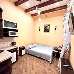 Apartment віп вулиця куліша 13 біля форуму недалеко малевичу Lviv