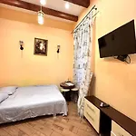 віп вулиця куліша 13 біля форуму недалеко малевичу Lviv