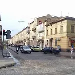 віп вулиця куліша 13 біля форуму недалеко малевичу
