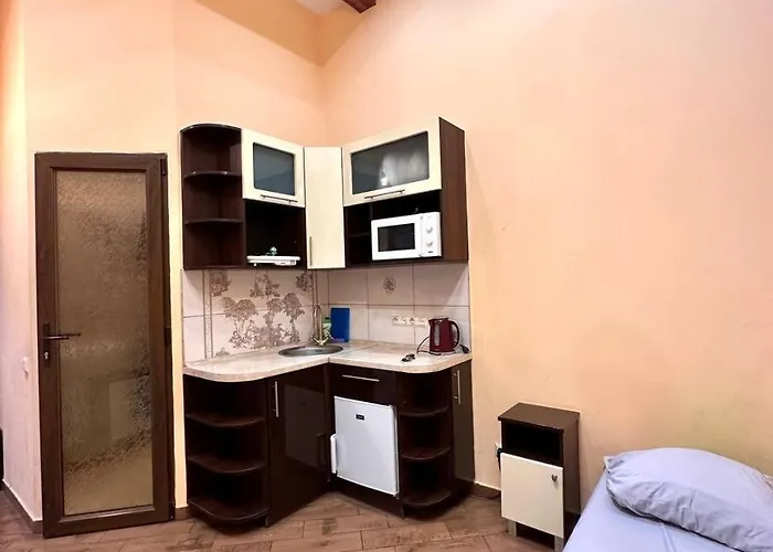 віп вулиця куліша 13 біля форуму недалеко малевичу * Lviv