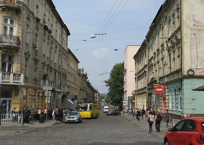 віп вулиця куліша 13 біля форуму недалеко малевичу * Lviv